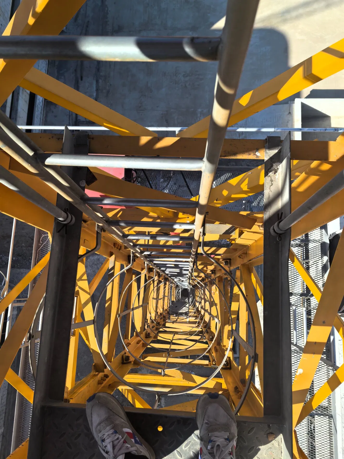 Used Yongmao Stt139 Tower Crane - Image 5